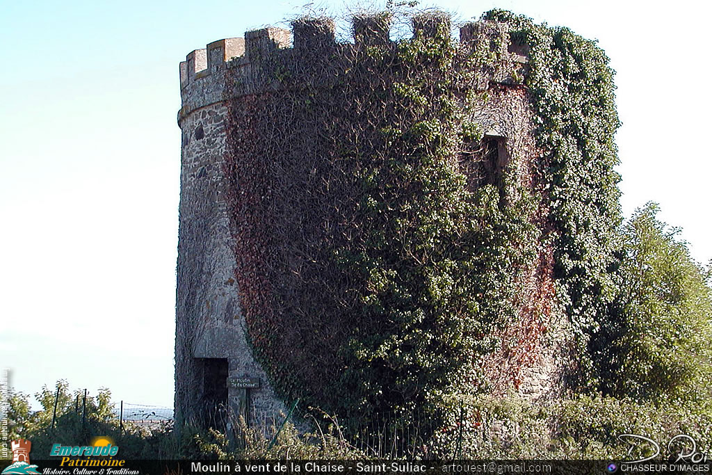 Moulin à vent crénelé de la Chaise - Saint-Suliac